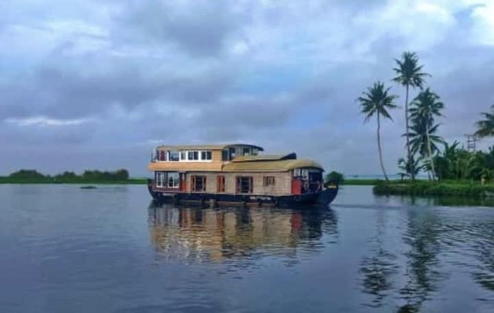 Grand Villa Houseboat Kumarakom Kültér fotó