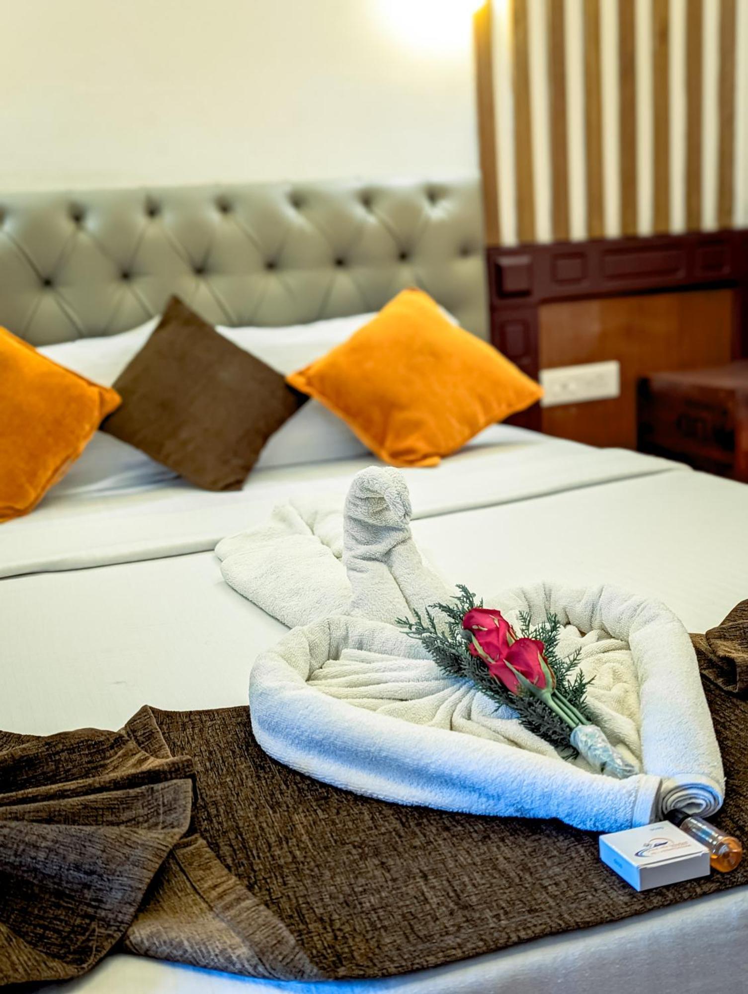 Grand Villa Houseboat Kumarakom Kültér fotó