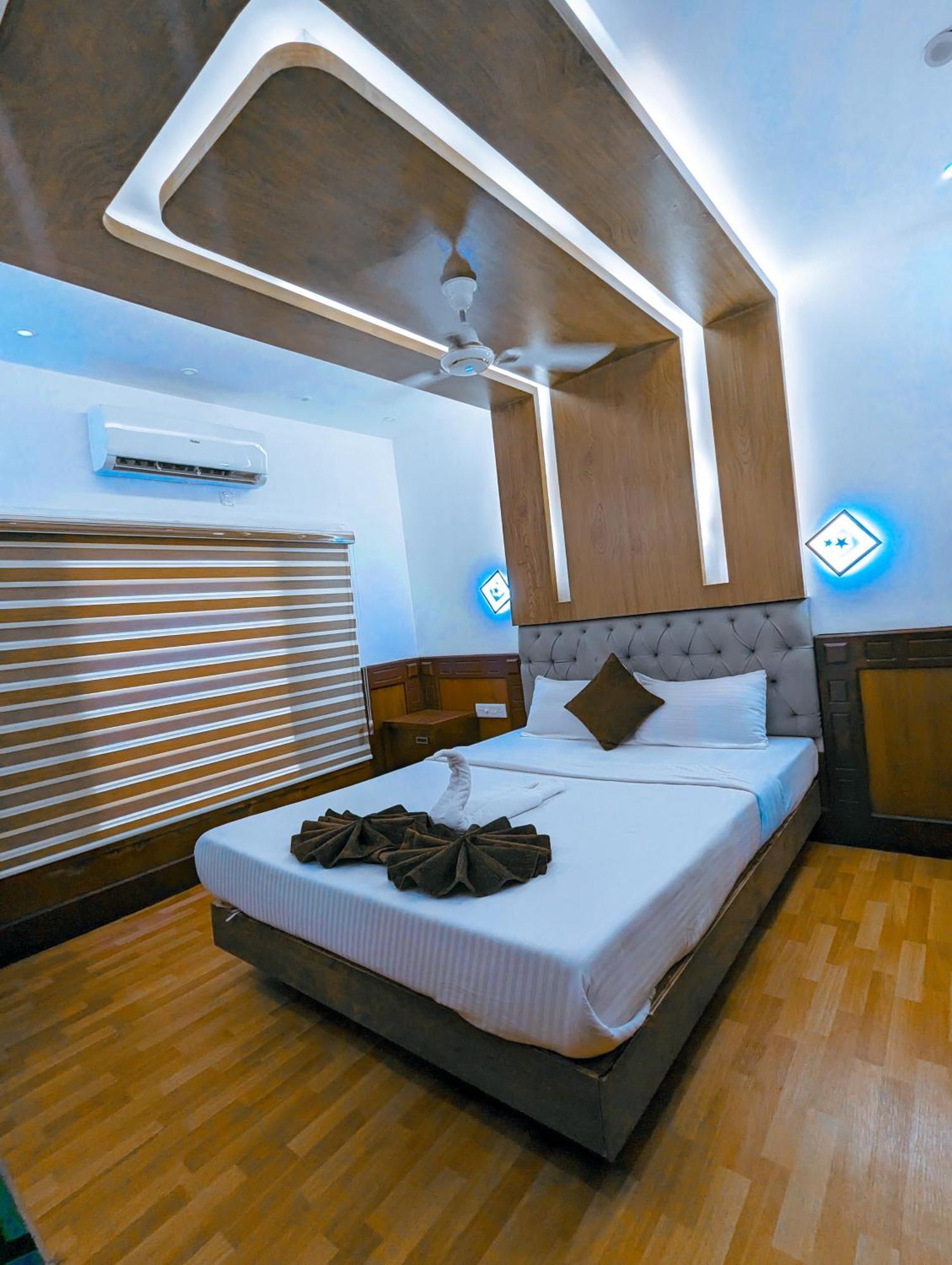 Grand Villa Houseboat Kumarakom Kültér fotó